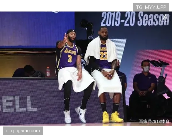 久保建英领衔皇社更衣室崭露头角，新任领袖迎来状态回升