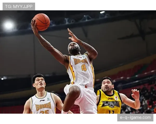 Lautaro闪耀3-5-2阵型，攻防两端扛起球队平衡重任