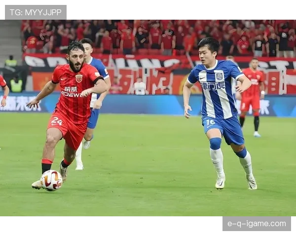 上海海港新赛季启航,球迷期待稳健表现与精彩对决