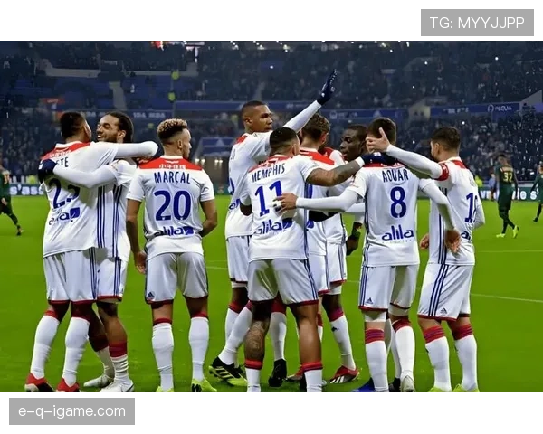 里尔在法甲联赛中的精彩表现持续提升，重新点燃争冠希望。